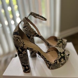 Aldo Heels. Size 8. Snake Print